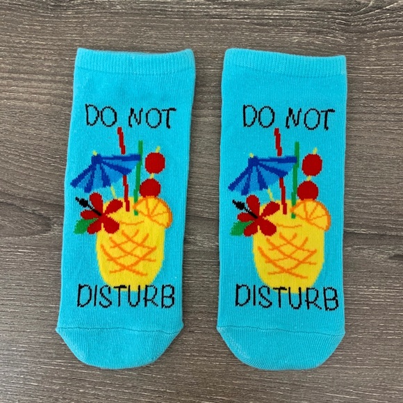❣️3/$15❣️ "DO NOT DISTURB" Ankle Socks - Picture 2 of 2